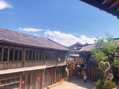 -猫的天空之城概念书店(丽江古城饮玉巷店)