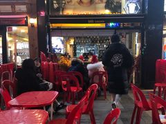 -BHC炸鸡(明洞总店)