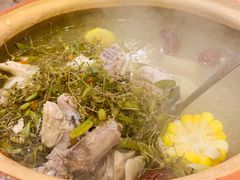 石橄榄炖鸡-洪大厨鸡煲(福田店)