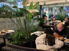 -何师烧烤Pro ·江湖川菜·小龙虾·精酿(太古里旗舰店)