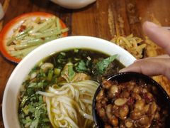 -矮子粉店1985·长沙米粉(湘春路店)