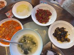 -老唐三下锅 ·张家界地标美食(溪布街店)