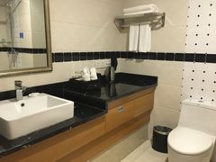 -桔子酒店(深圳东门湖贝地铁站店)