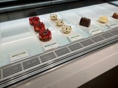 -潮一不贰·法式甜品·生日蛋糕·西式简餐(外滩店)