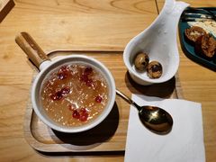 蔓越莓桃胶炖银耳-炖物24章·顺时轻养茶(杭州保利时光里店)