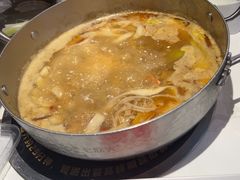 -七欣天香辣蟹火锅(闵行浦江欢乐颂店)