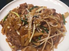 干炒牛河-煲王粤菜餐厅(中侨中心店)