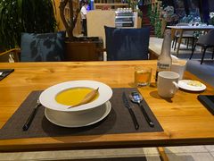 -四月吧餐厅(正阳步行街店)