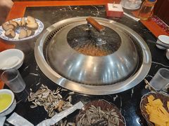 -袁小二大东北铁锅炖(吉祥村总部)