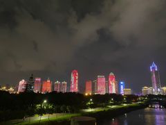 -万绿园