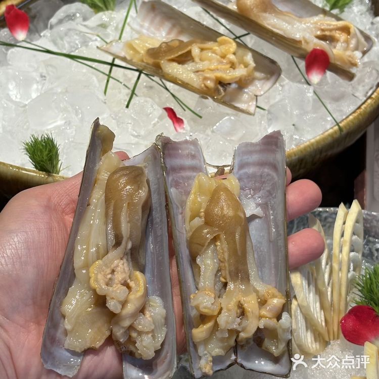 这家海鲜火锅太嗲啦！