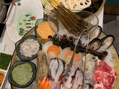 -爱客得牛排海鲜烤肉·火锅自助(春熙路黑金好店)
