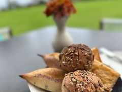 -三亚亚龙湾瑞吉酒店·宴悦Driftwood·游水海鲜·牛排·草坪·私人定制