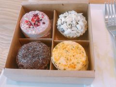 -星巴克臻选(深圳龙华红山天虹店)