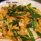 到昆明吃的第一顿米线 从92年开到现在的老店