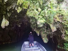 -怀托摩萤火虫洞