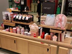 零售区-星巴克臻选(北京银泰店)