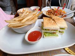 -上海和平饭店维克多咖啡厅 Victor's