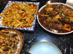 黄鱼烧豆腐-后卫寨猫耳朵(后卫寨店)