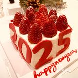 跨年吃到了赵露思同款🍓蛋糕