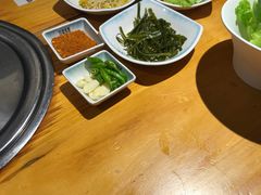 -唯成•韩国炭火烤肉 유성고기