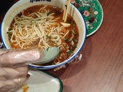 -东大桥小国抻面烧烤(长通路店)