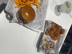 -TRIPS BURGER(大钟寺店)