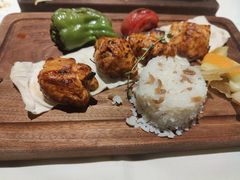 嫩烤鸡肉配饭-Pasha帕夏土耳其餐厅(南昌路店)