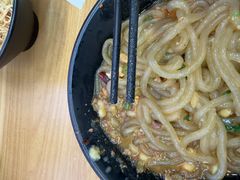 -丽影重庆小面(定西路店)