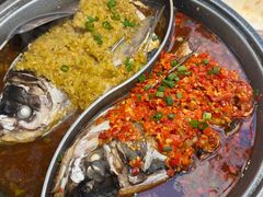 -阿瓦山寨·湘菜现炒·剁椒鱼头王(咸阳总店)