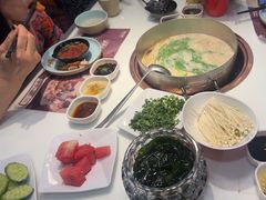 -洪氏嗨捞·猪肚鸡火锅(阳光天地店)
