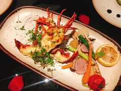 香焗龙虾配自制黑松露酱-上海苏宁宝丽嘉酒店·Cafe Bellagio西餐厅