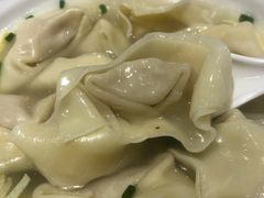 刀鱼馄饨-老半斋(福州路店)