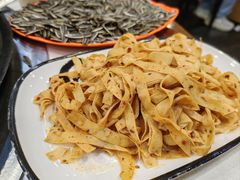 -朴小妹人参鸡汤火锅(长白山万达店)