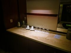-永恒朗悦酒店(广西大学地铁站大学东路万达广场店)