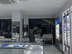 -光明眼镜·蔡司授权(徐泾店)