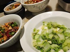 -佬麻雀·新湘菜(东方宝泰店)