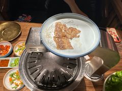 -明洞阿姨·韩式酱蟹烤肉·创意料理(三元桥店)