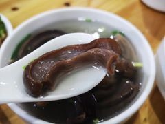 鲨鱼肚肉-江南红鱼汤(洋中花园店)