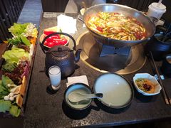 -湊湊火锅·茶憩(新中关购物中心店)