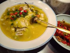 -川流不息·地道川菜·小龙虾(松东路店)