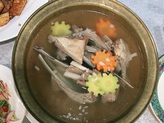 -汗腾格里·风味餐厅(新疆驻京办店)