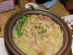 -吴越荣记苏州菜·松鼠桂鱼100%活鱼现做(斜塘老街店)