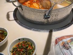 -左庭右院鲜牛肉火锅(浦江欢乐颂店)
