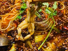 -鸿顺老铁锅美蛙鱼府(解放碑店)