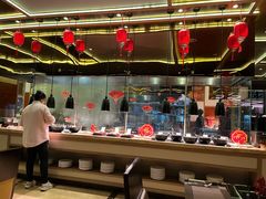 -大中华希尔顿酒店-念自助餐·嗨啤·小龙虾