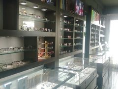-视野联行眼镜蔡司·依视路官方授权店(顺城店)