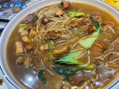 猪肉炖粉条-东北哈尔滨酱骨头馆房掌柜铁锅炖