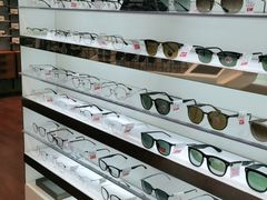 -LensCrafters亮视点·OAKLEY精选(静安嘉里中心店)