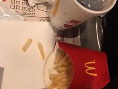 -麦当劳(汉口火车站候车室店)